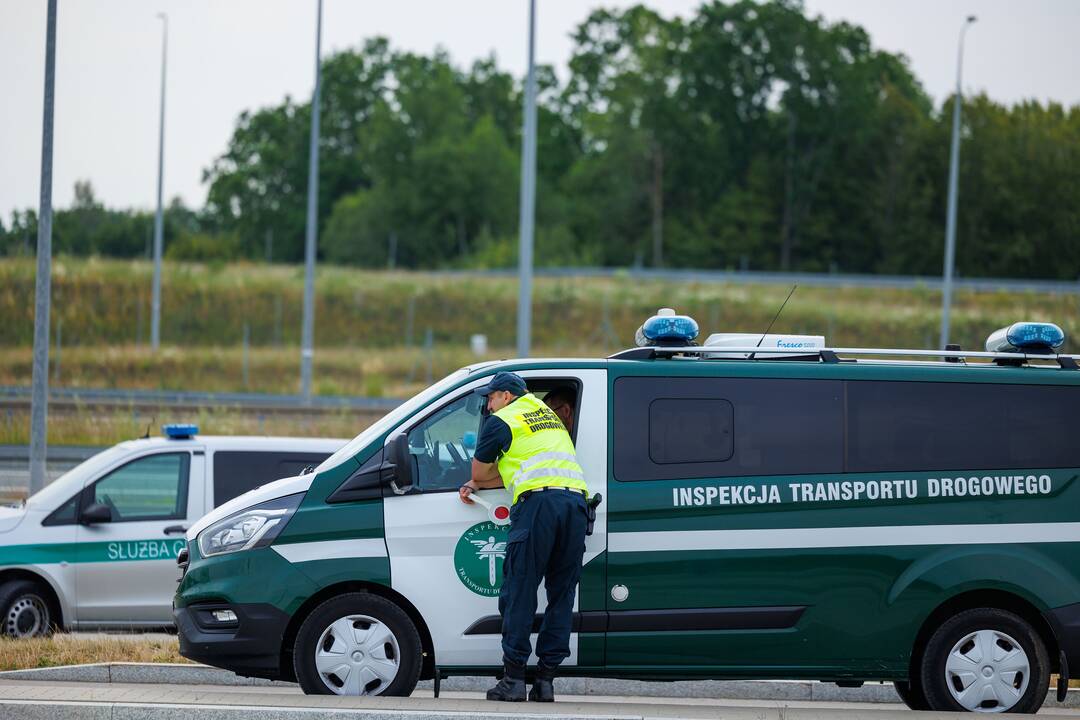 Lenkijos pasienyje – atnaujinta kontrolė: pasakė, ar trikdo eismą