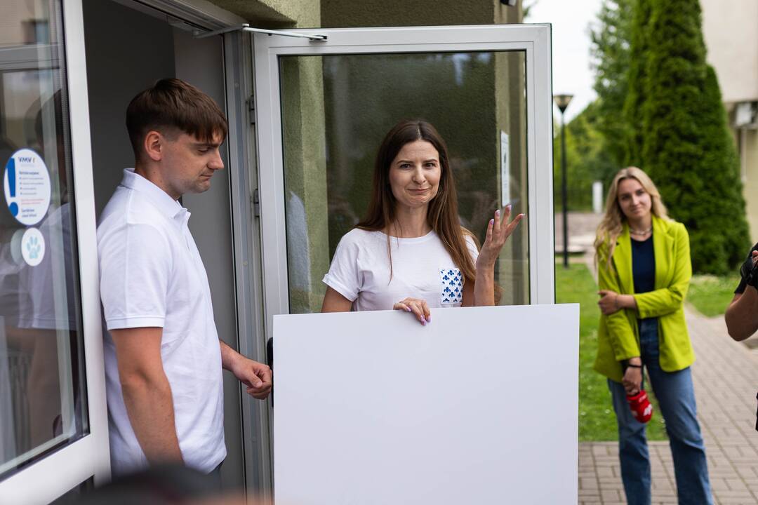 „Tušti narvai“ surengė protestą prieš paršelių kastraciją be nuskausminamųjų