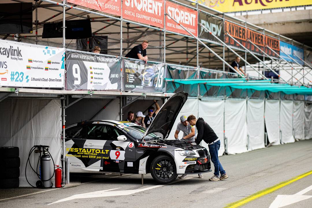 Aurum 1006 km powered by Hankook penktadienio treniruotės