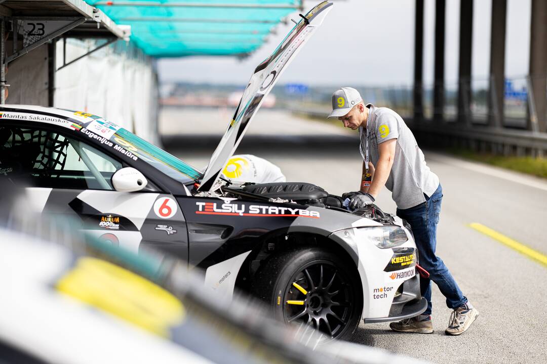 Aurum 1006 km powered by Hankook penktadienio treniruotės