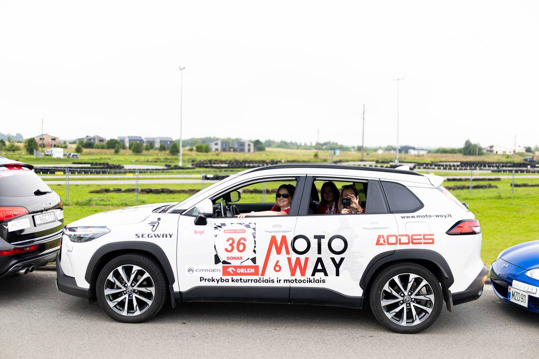 Aurum 1006 km powered by Hankook moterų ralis