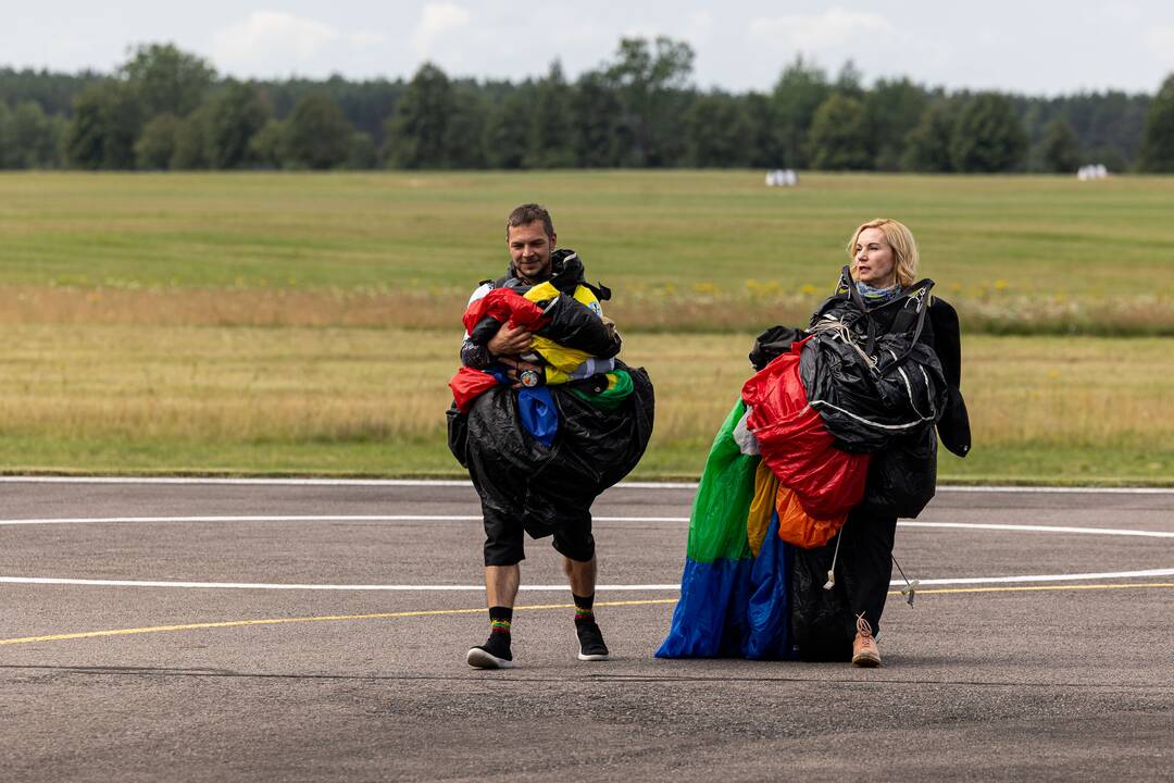 Naujų VSAT sraigtasparnių pristatymas