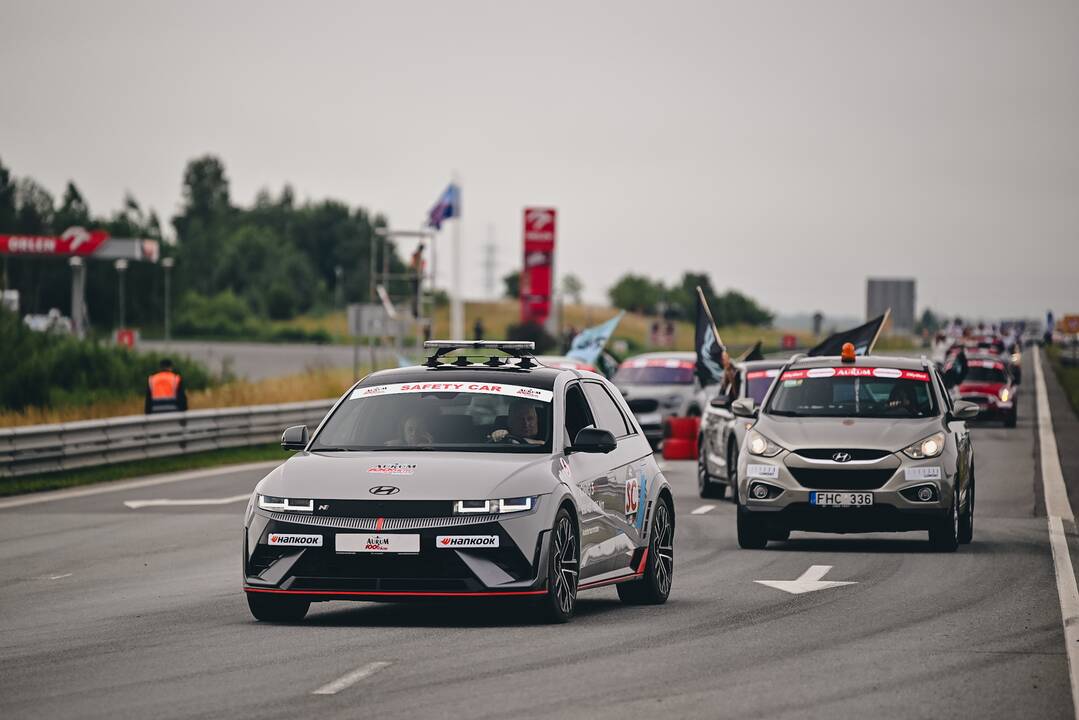 Aurum 1006 km powered by Hankook moterų ralis
