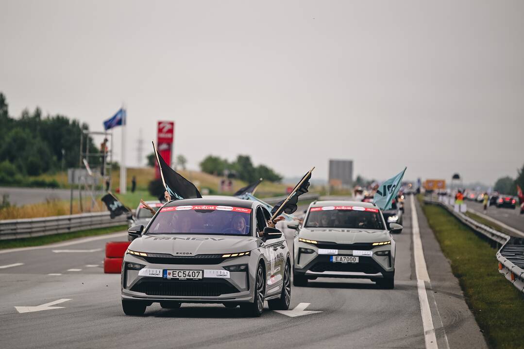 Aurum 1006 km powered by Hankook moterų ralis