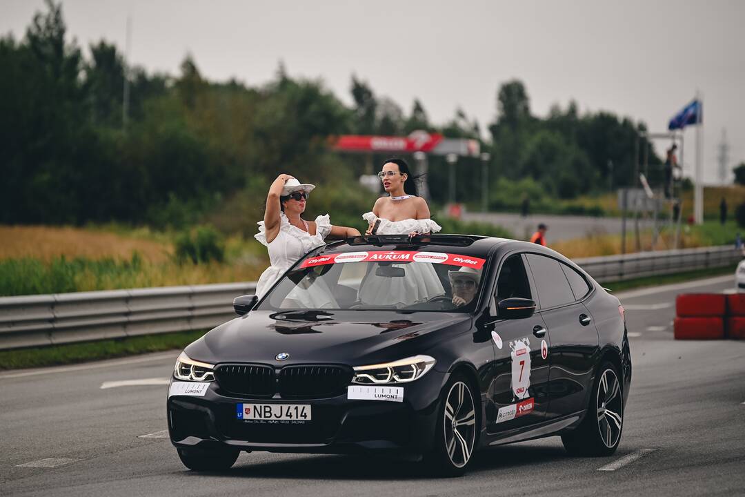 Aurum 1006 km powered by Hankook moterų ralis