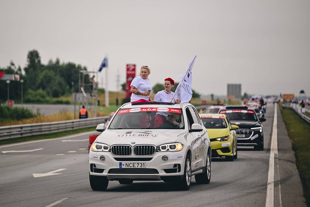 Aurum 1006 km powered by Hankook moterų ralis