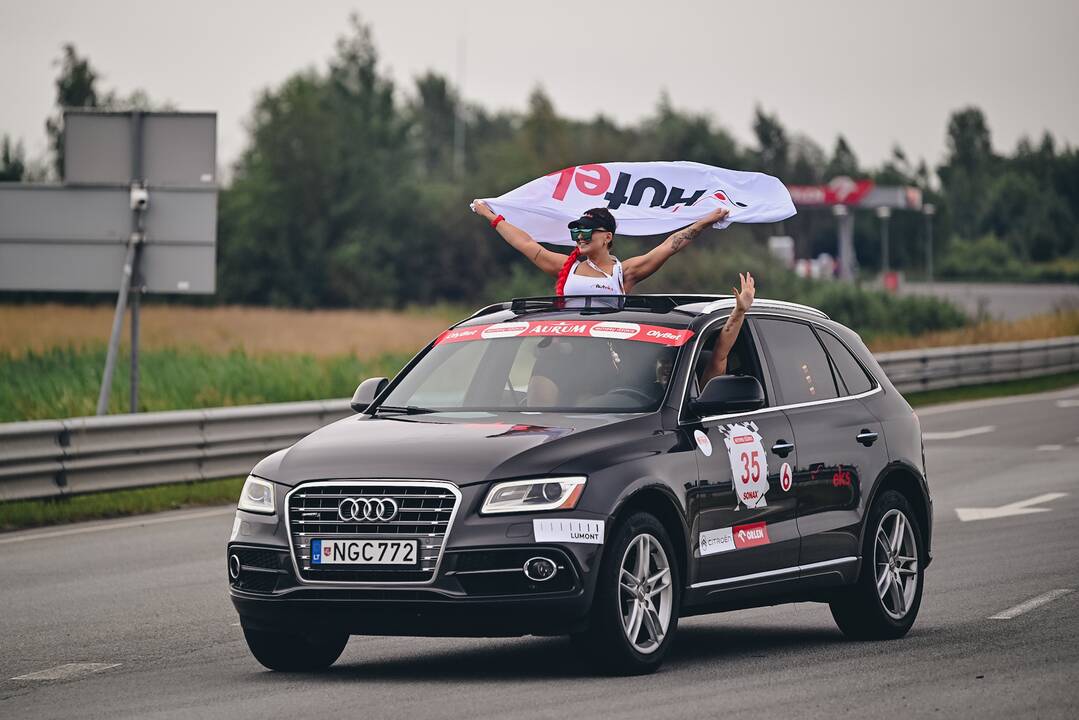 Aurum 1006 km powered by Hankook moterų ralis