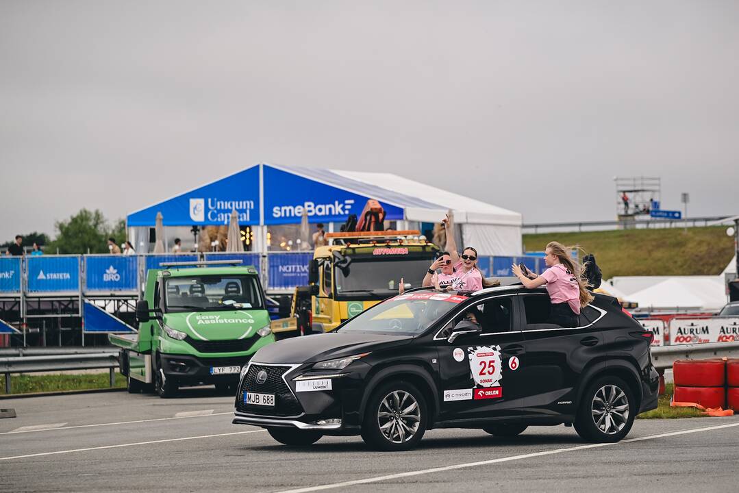 Aurum 1006 km powered by Hankook moterų ralis