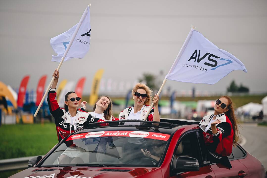 Aurum 1006 km powered by Hankook moterų ralis