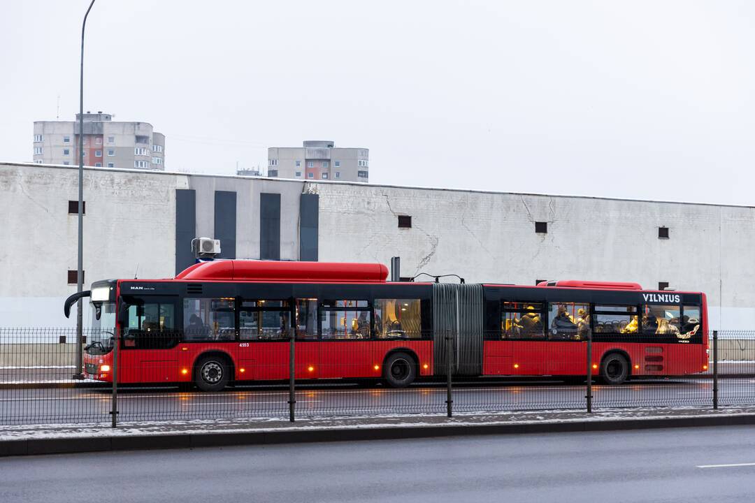 Vilniuje brangsta viešojo transporto bilietai ir automobilių parkavimas