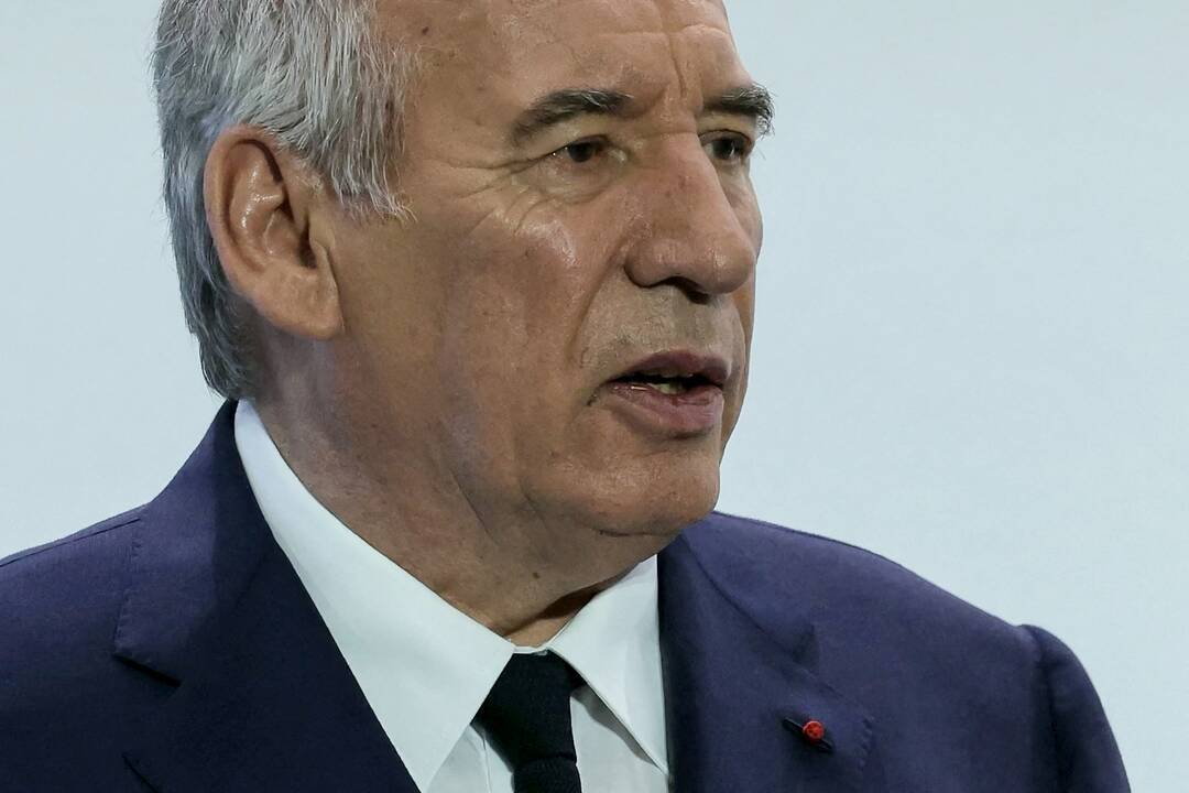  Francois Bayrou