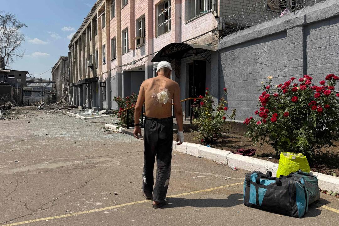 Kremliui neva įsipareigojus siekti taikos, per Rusijos atakas Ukrainoje žuvo 25 žmonės 