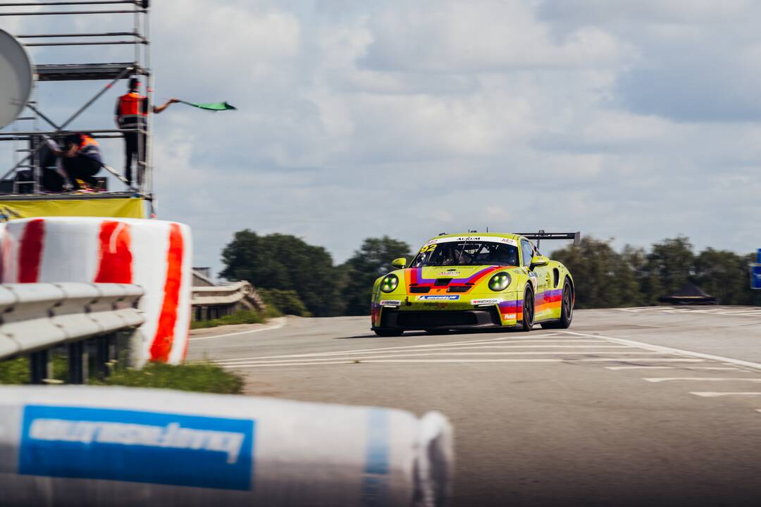 Aurum 1006 km powered by Hankook lenktynių treniruotės
