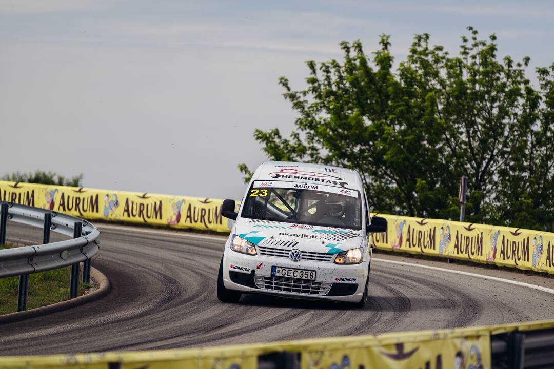 Aurum 1006 km powered by Hankook lenktynių treniruotės