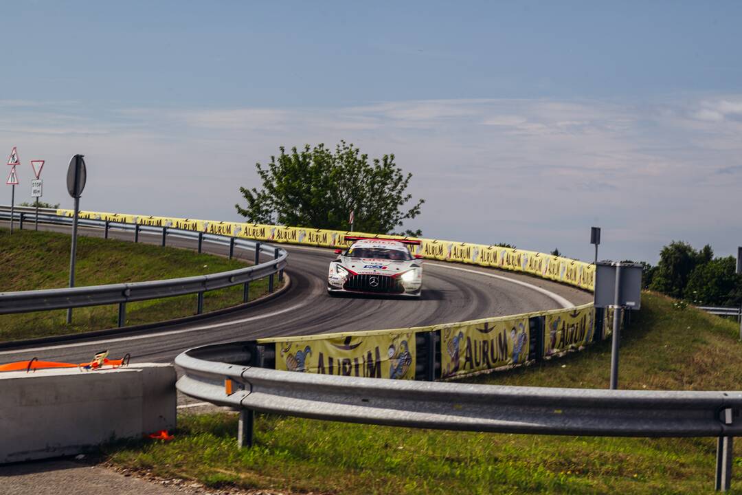 Aurum 1006 km powered by Hankook lenktynių treniruotės