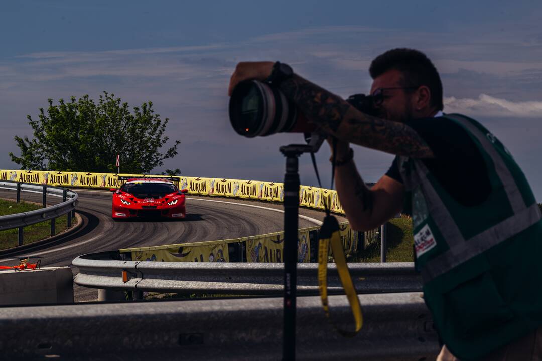 Aurum 1006 km powered by Hankook lenktynių treniruotės