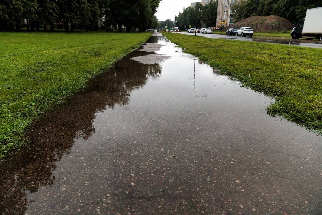 Kauną plauna gausus lietus