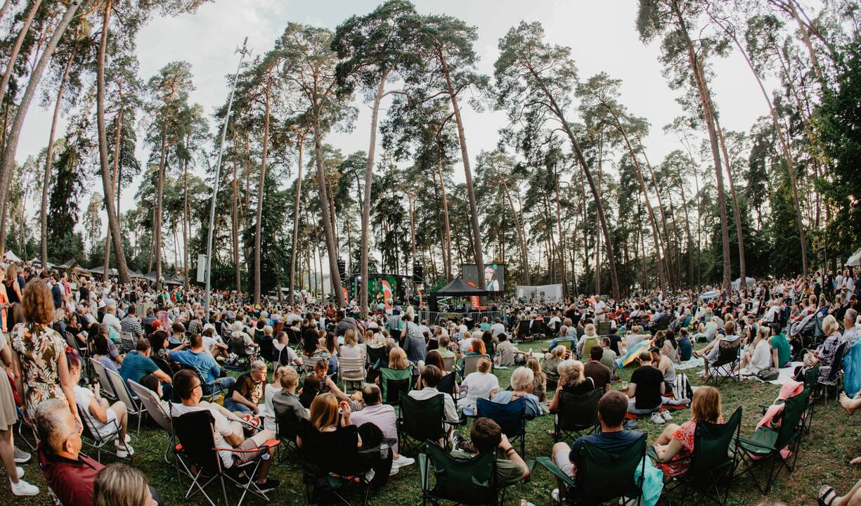 Tradicija: bardų festivalis „Akacijų alėja“ vėl kviečia į Kulautuvą.