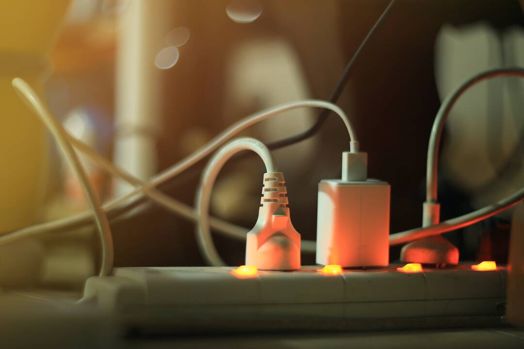 „Litgrid“: elektros kaina Lietuvoje birželį buvo mažiausia nuo 2020 metų
