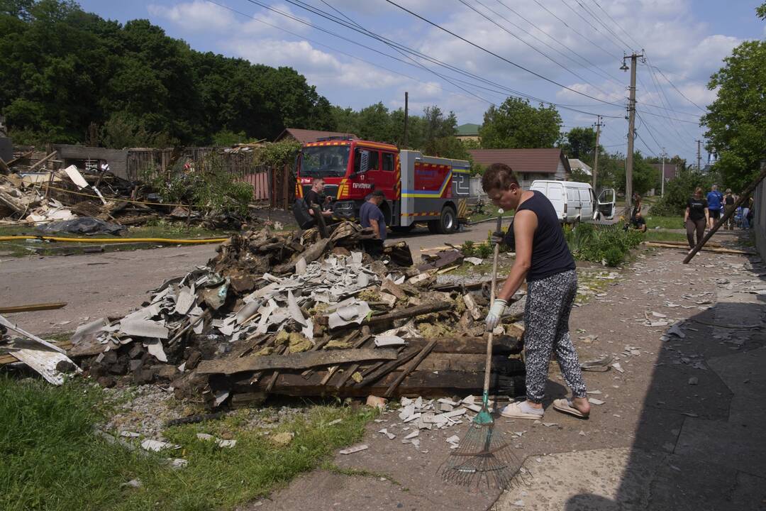 Rusija skelbia užėmusi dar dvi gyvenvietes Rytų Ukrainoje