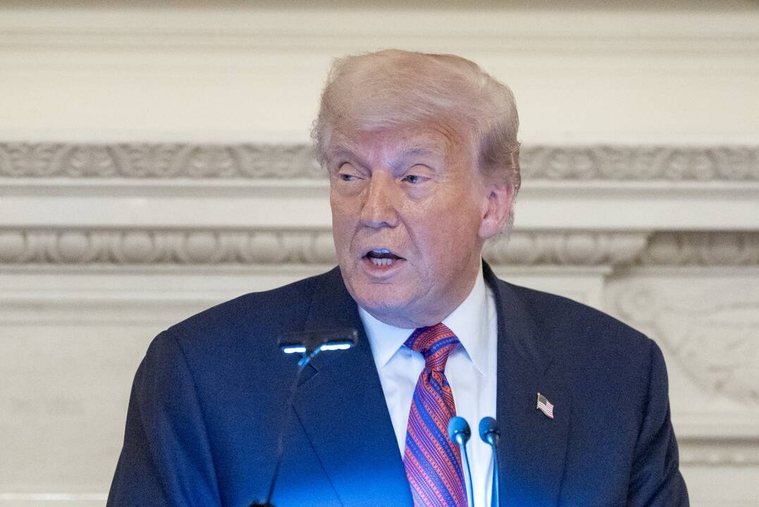 Donaldas Trumpas tvirtina, kad Irano branduoliniai objektai buvo sunaikinti