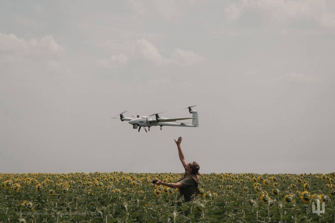 Ukraina siekia per pusmetį smarkiai išplėsti vietinę ginklų gamybą