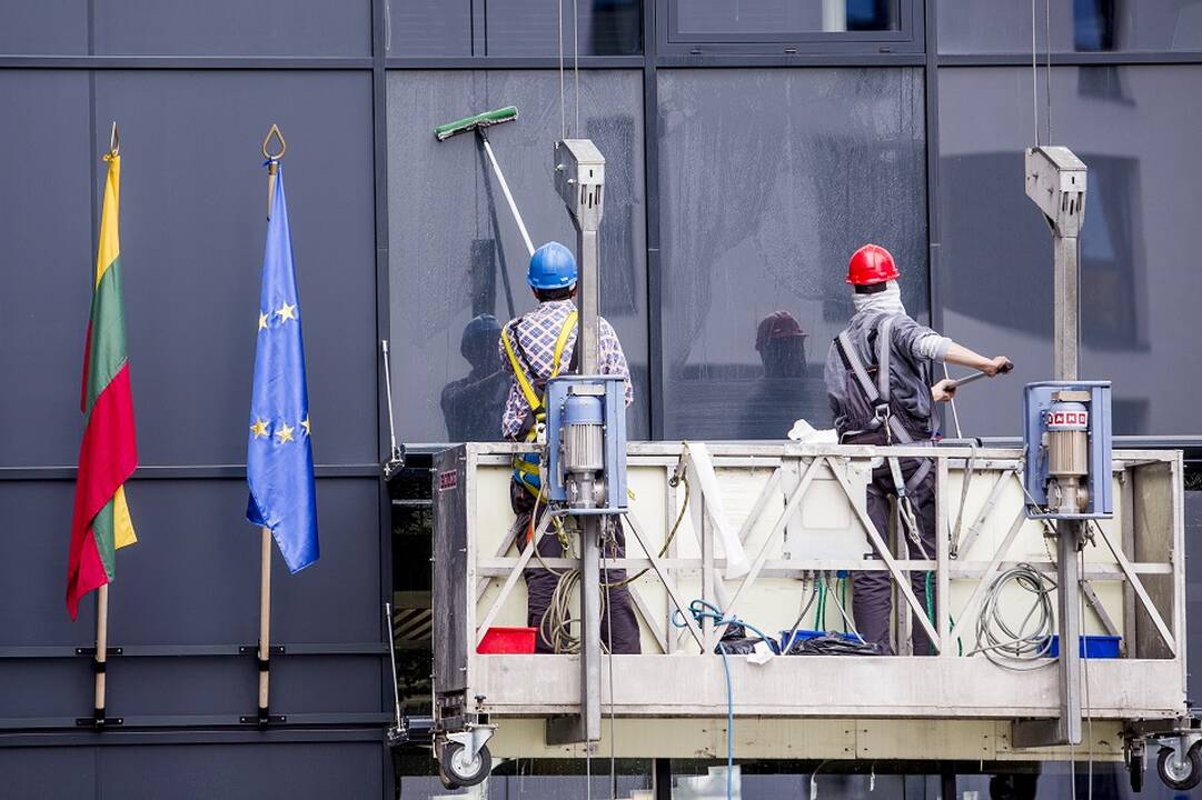 Užimtumo tarnyba: tikimasi, kad situacija šiek tiek gerės