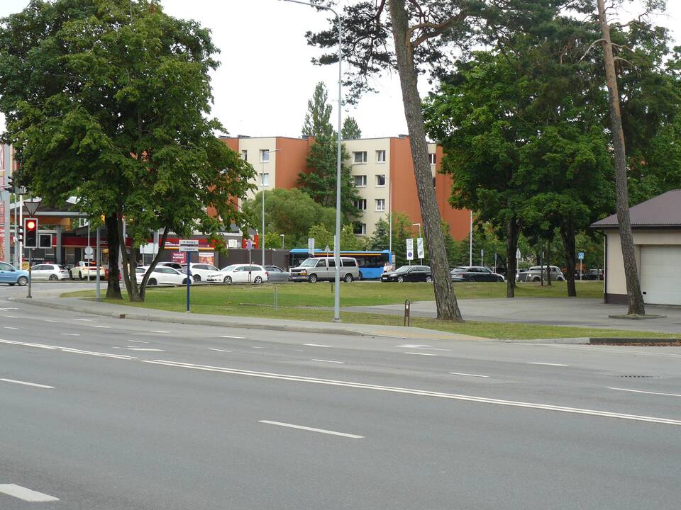 Pasirengimas: prieš mėnesį buvo nugriautas Herkaus Manto ir P. Lideikio gatvių kampe stovėjęs dviejų aukštų pastatas, kurio vietoje planuojama nutiesti kelio įvažą važiuojantiesiems iš pajūrio.