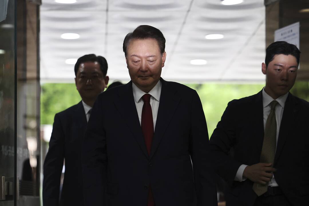 Buvęs Pietų Korėjos prezidentas Yoon Suk Yeolas vėl sulaikytas
