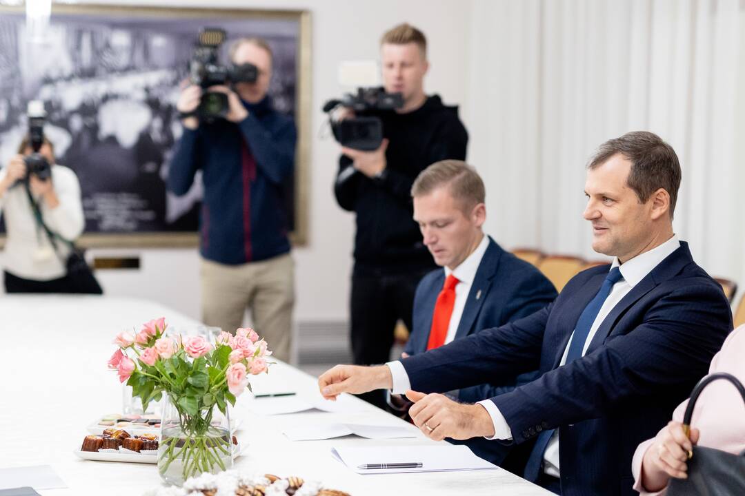 Naujausia apklausa: socialdemokratams – smūgis