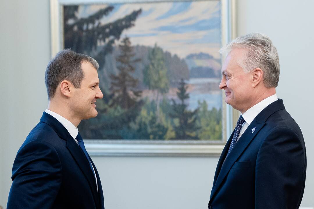 Nausėda ir Paluckas susitiks aptarti naujausio žurnalistinio tyrimo apie premjerą