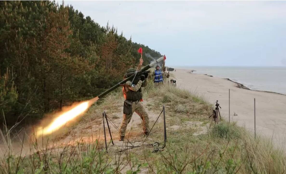 Lietuvą pasiekė naujos lenkiškos raketos „Grom“