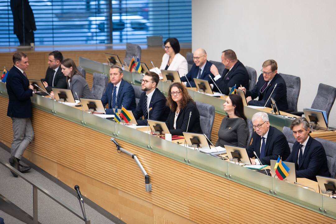 Šią vasarą atostogaus visas Vyriausybės kabinetas: porą dienų dirbs tik pusė ministrų