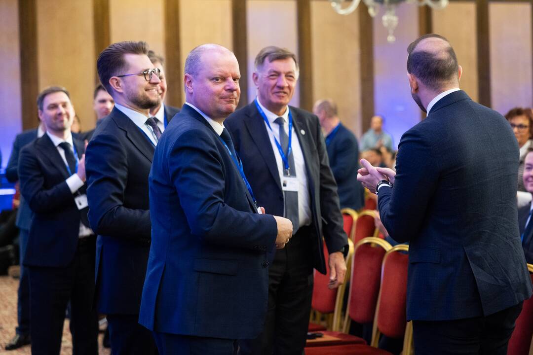 Demokratų „Vardan Lietuvos“ valdyba renkasi į neeilinį posėdį: aptars premjero skandalus
