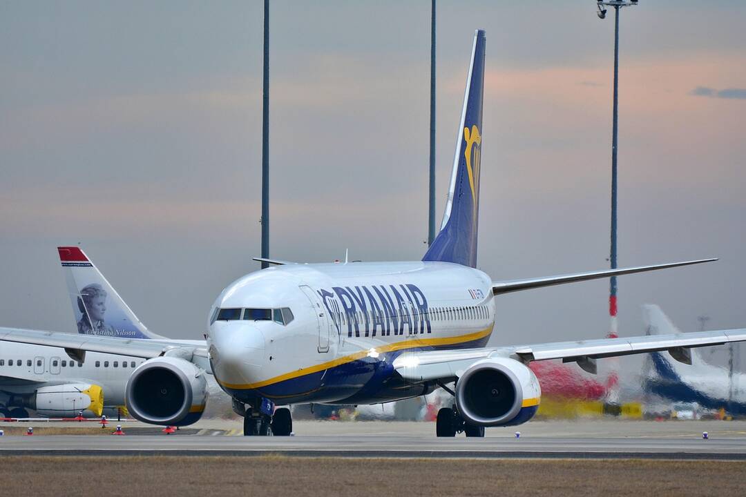 „Ryanair“ žada pasitraukti iš trijų oro uostų Prancūzijoje