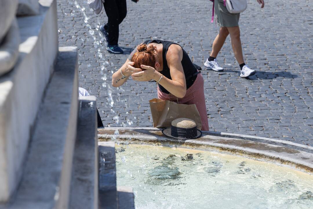 Italijoje prognozuojama viena intensyviausių karščio bangų – gali kaisti iki 50 laipsnių