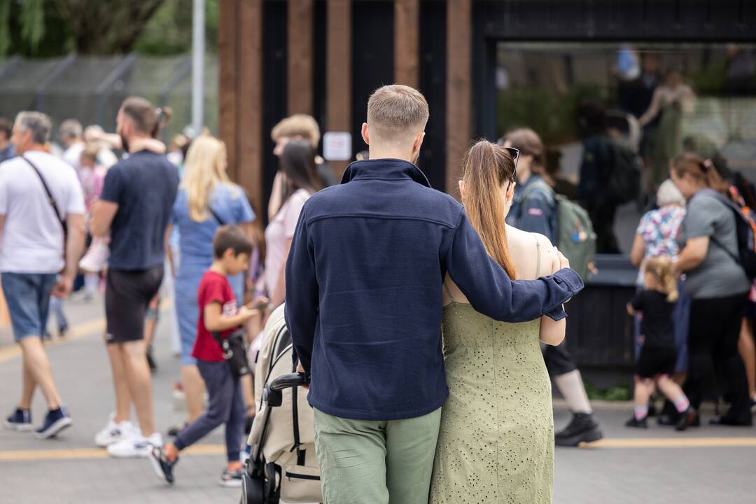 Zoologijos sodas šiandien žmones džiugina nemokamai