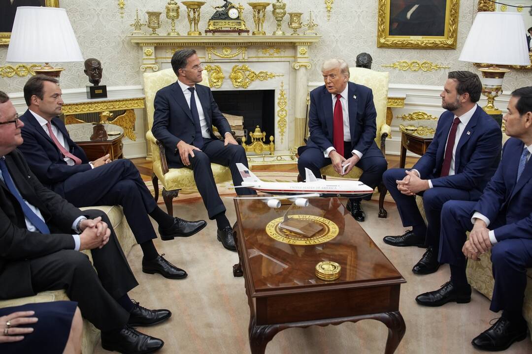Trumpas suteikė Rusijai 50 dienų karui Ukrainoje išspręsti 