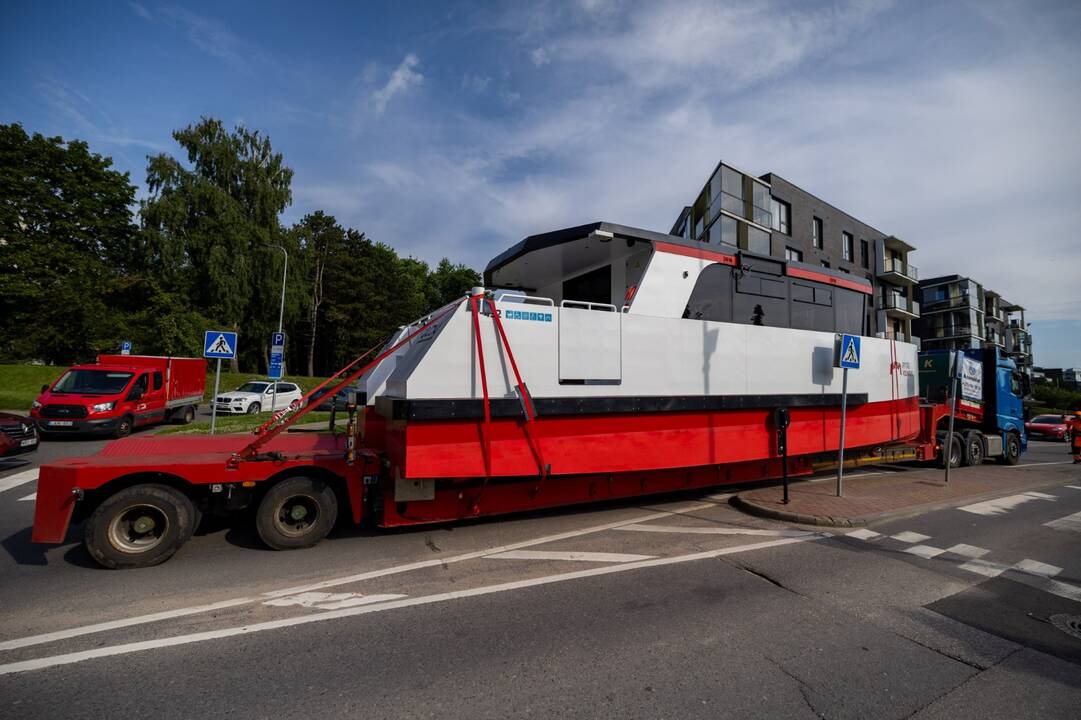 Vilnių pasiekė ypatingas laivas: Lietuvoje toks pirmas 