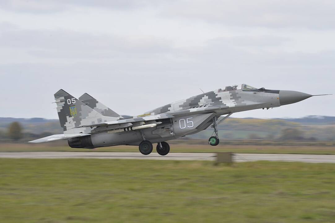 Leisdamasis sudužo Ukrainos naikintuvas, pilotas žuvo
