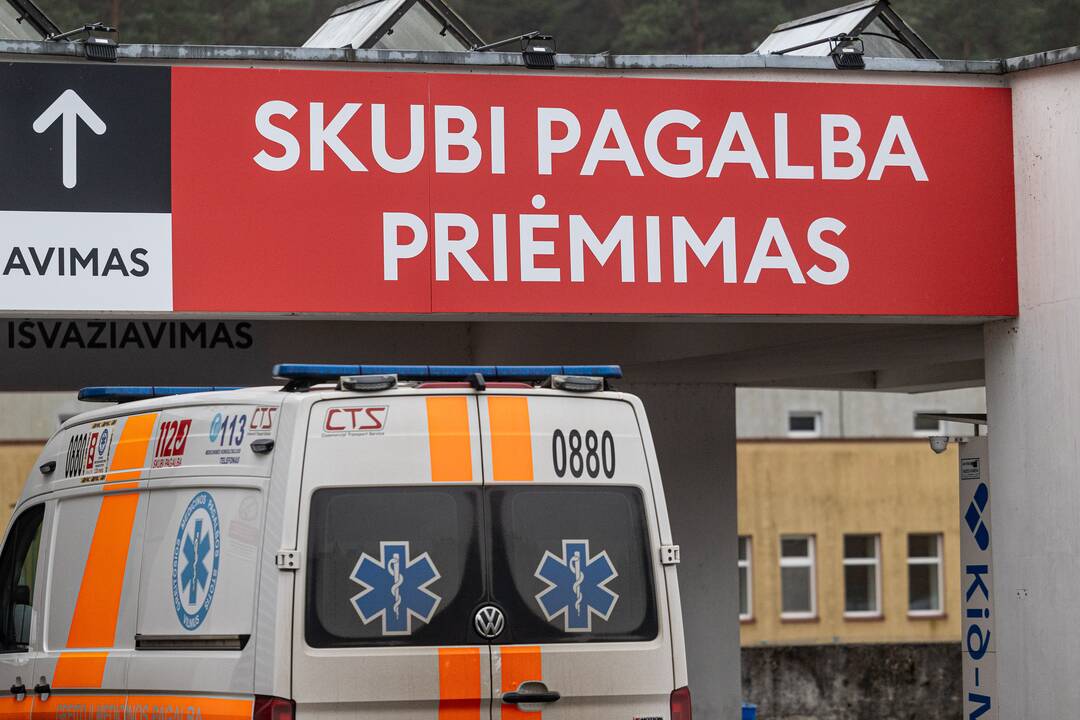 Nelaimė Vilniaus rajone: motorolerio variklis įtraukė paauglio ranką