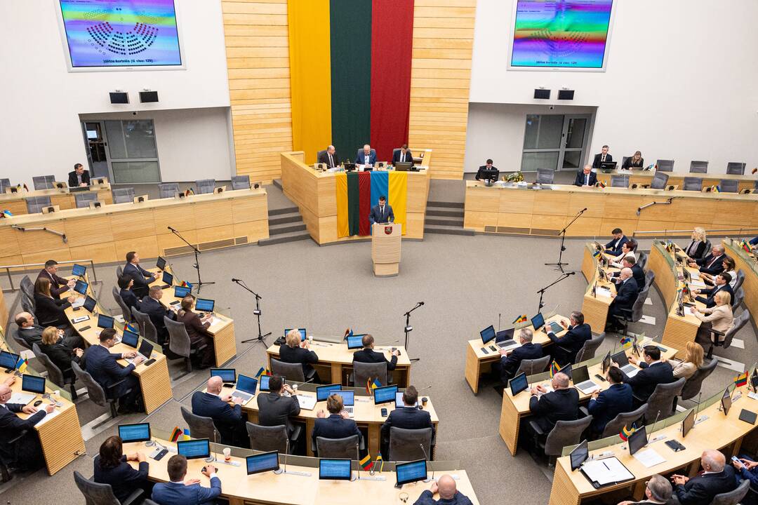 Apklausa: partijų reitingų viršūnėje lieka konservatoriai, socialdemokratai