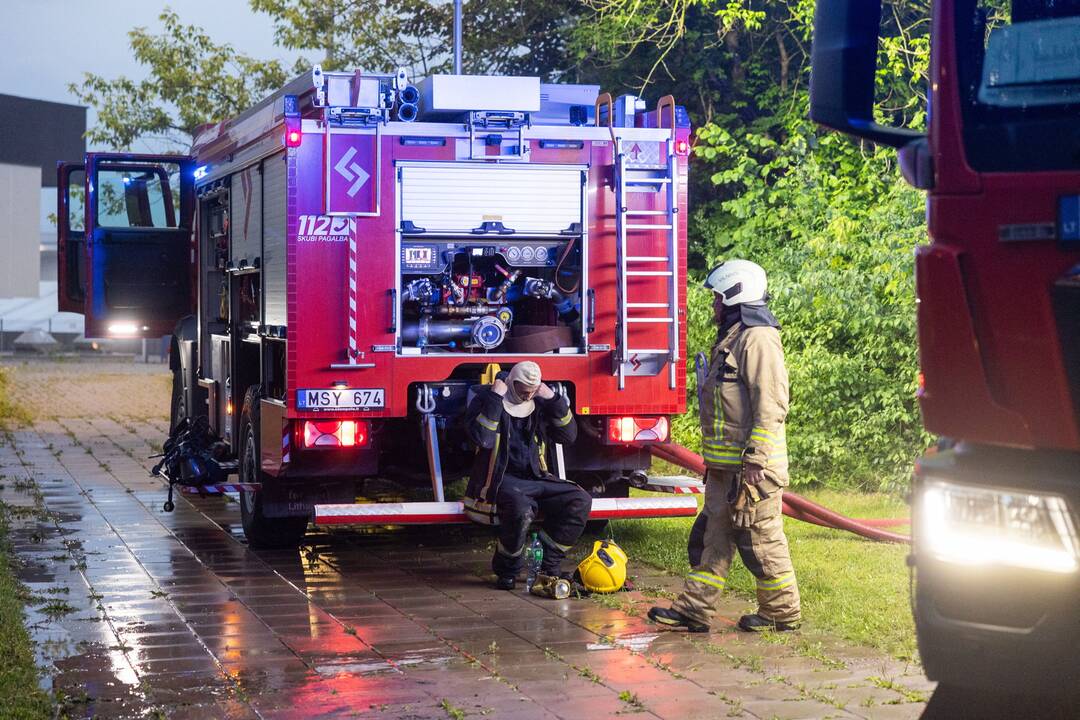 Tragedija Lazdijų rajone: per gaisrą žuvo vyras