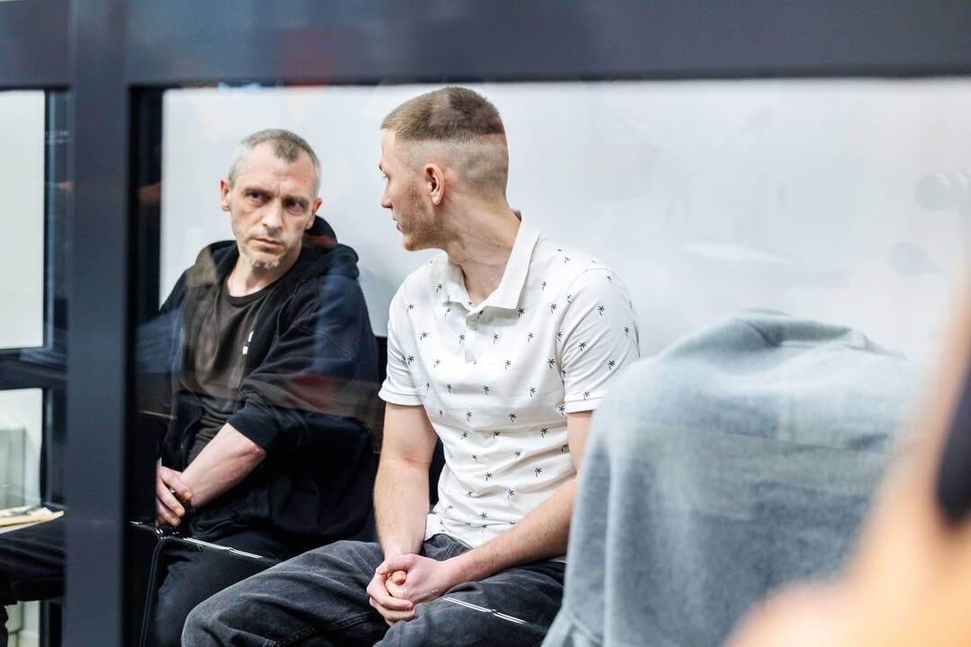 Kauno apygardos teisme pradėta nagrinėti paminklo Merkinėje išniekinimo byla