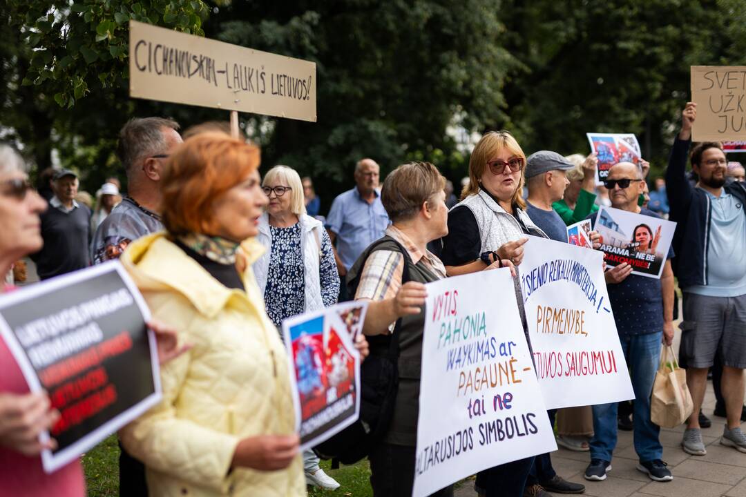 Protesto akcija prieš Baltarusijos opozicijos lyderės Cichanouskajos biurą Vilniuje