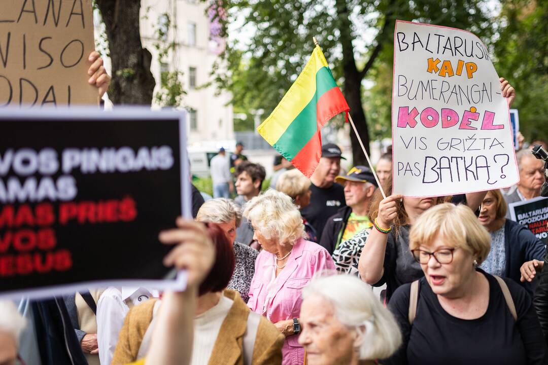 Protesto akcija prieš Baltarusijos opozicijos lyderės Cichanouskajos biurą Vilniuje