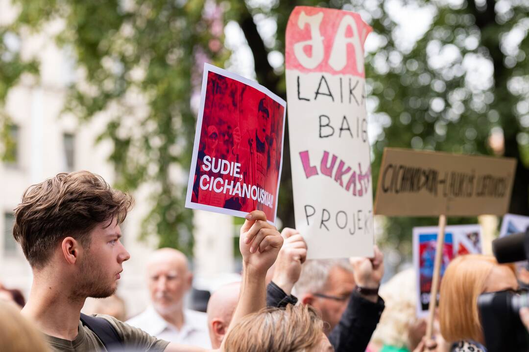 Protesto akcija prieš Baltarusijos opozicijos lyderės Cichanouskajos biurą Vilniuje
