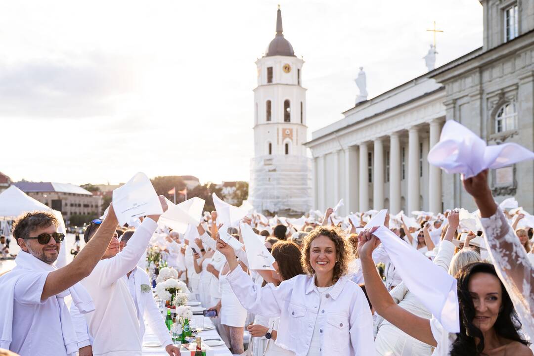 Vienuoliktoji baltoji vakarienė „Le Diner en Blanc“ Vilniuje