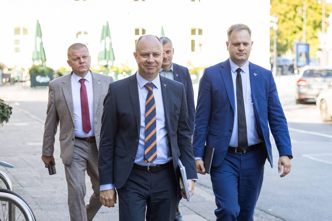 Derybos dėl koalicijos tęsiasi