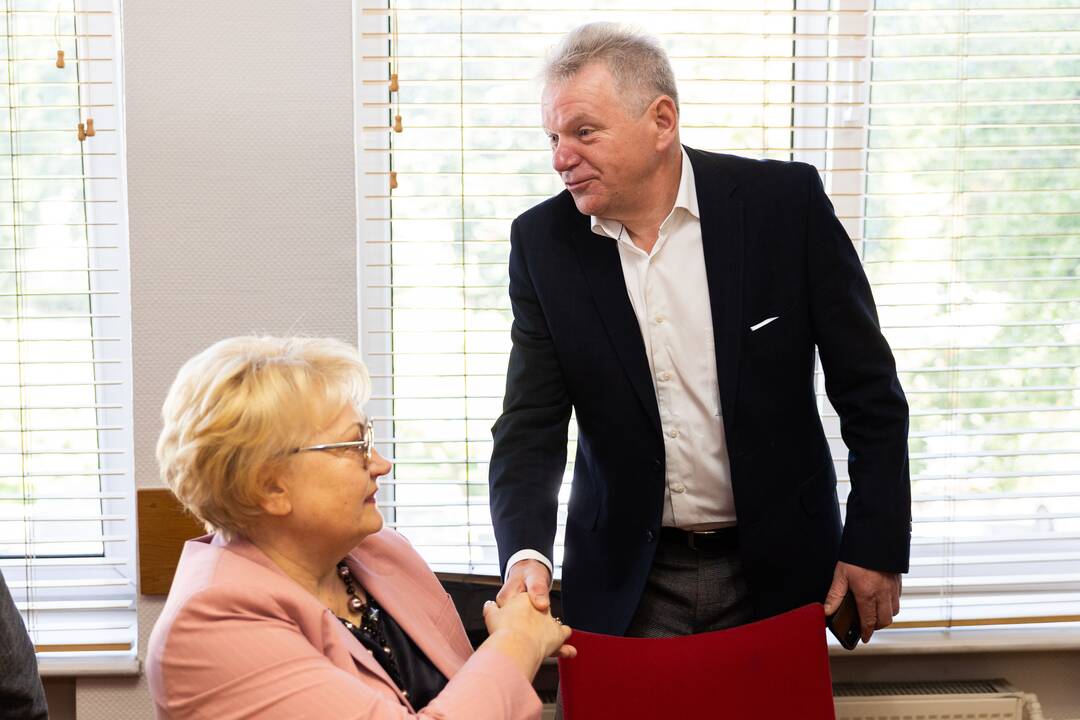 Derybos dėl koalicijos tęsiasi